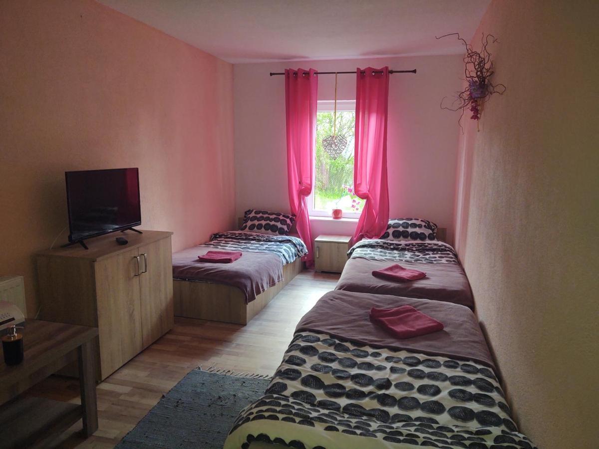 Vila Gosciniec Mariola Człuchów Exteriér fotografie